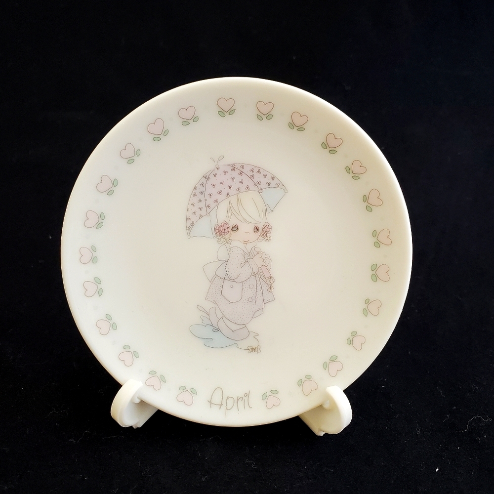 Precious Moments/Eneso APRIL Plate & Stand